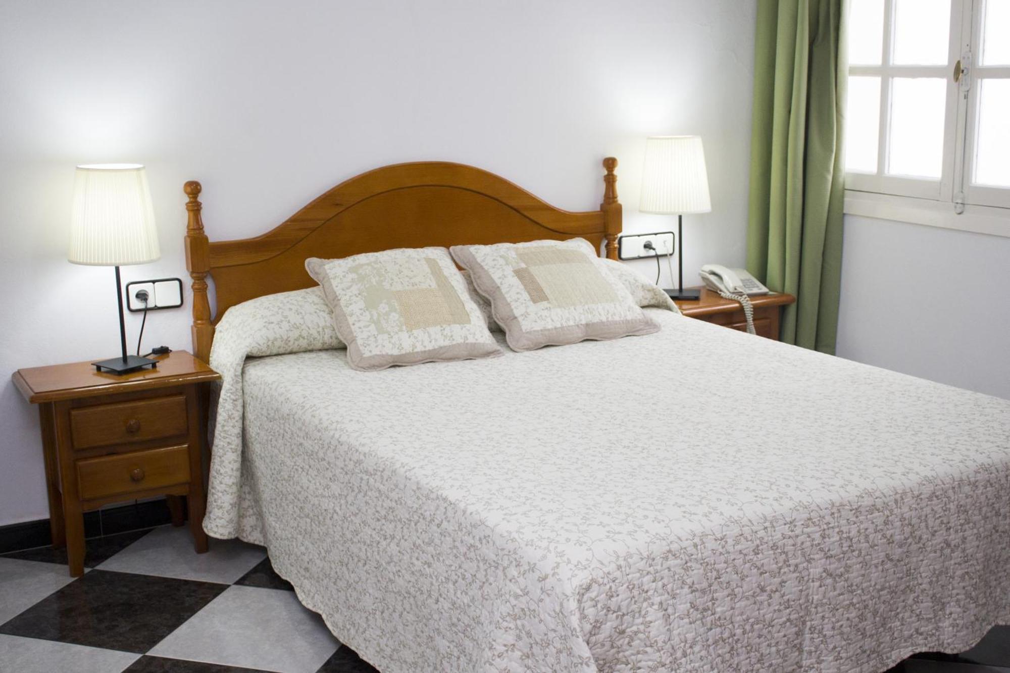 Economy Double or Twin Room